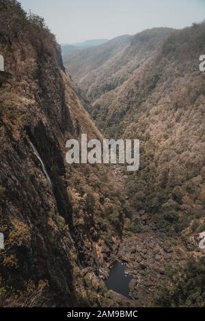 Der Blick in das Tal bei Ellenborough fällt Lookout, New South Wales. Stockfoto