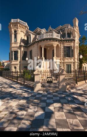 John Clement Trube House, "Trube Castle", viktorianischer Stil, gotische und maurische Elemente, 1890, East End Historic District, Galveston, Texas, USA Stockfoto