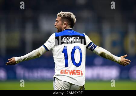 Mailand, Italien - 11. Januar 2020: Alejandro Gomez von Atalanta BC Gesten während des Serie-A-Fußballspiels zwischen dem FC Internazionale und Atalanta BC. Die Partie endete mit 1:1-Unentschieden. Kredit: Nicolò Campo/Alamy Live News Stockfoto