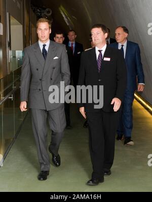 HRH Prince William eröffnet 2009 offiziell das 78 Millionen Pfund schwere Darwin Center im Natural History Museum, London. Stockfoto