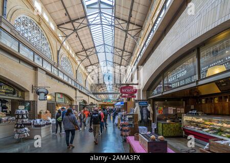 Innenbereich des Ferry Building Marketplace auf dem Embarcadero, San Francisco, Kalifornien, USA, Nordamerika Stockfoto