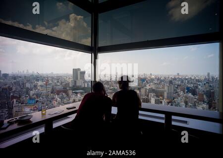 Blick auf Tokio vom Asahi-Turm Stockfoto