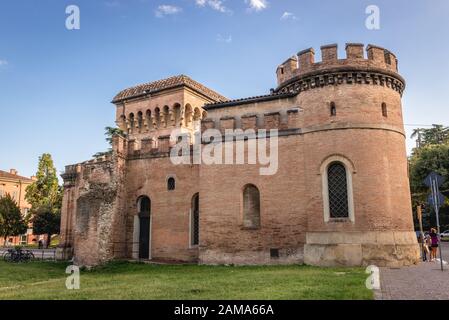 Porta Saragozza, eines der zwölf Tore der alten Stadtmauern von Bologna, der Hauptstadt und größten Stadt der Region Emilia-Romagna in Norditalien Stockfoto