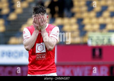 Kerkrade, Niederlande. Januar 2020. Parkstad Limburg-Stadion, niederländischer Fußball Keuken Kampioen Divisie, Roda JC-MVV, Saison 2019 / 2020, Endergebnis; 2:2, MVV Maastrichter Joeri Schroijen nach dem Spiel sehr enttäuscht. Credit: Pro Shots/Alamy Live News Stockfoto