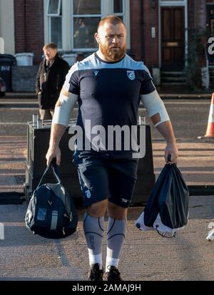 12.1.2020 Leicester, England. Rugby-Union. Scott Andrews von Cardiff Blues betritt das Stadion vor dem Spiel um den European Challenge Cup in Runde 4, das zwischen Leicester Tigers und Cardiff Blues rfc im Welford Road Stadium, Leicester gespielt wurde. © Phil Hutchinson/Alamy Live News Stockfoto