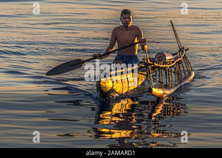 Outrigger Canoe auf der Yanaba Island, Papua-Neuguinea Stockfoto