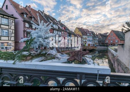 La Petite Venise Sonnenuntergang in Colmar im Winter Stockfoto