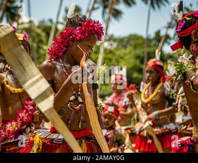 Traditioneller Milamala-Tanz der Trobriand-Inseln während des Festivals der freien Liebe, Kwebwaga, Papua-Neuguinea Stockfoto