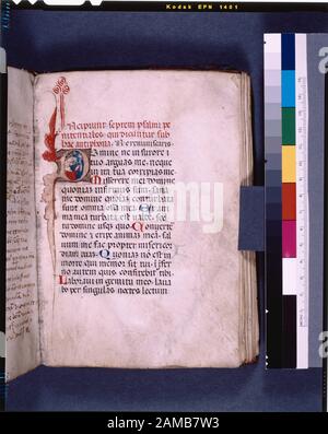 Wiederauftreten von Hand 1, mit beleuchteten Initialen und kleineren Initialen, Die In De Ricci, Seymour, Census of Medieval and Renaissance Manuscripts in den Vereinigten Staaten und Kanada aufgeführt sind. New York. N. Y.: H.W. Wilson, 1935; and Supplement, New York, N. Y.: Bibliographical Society of America, 1962. Eigentum: Gegeben von A. W. Parker. De Ricci, Beilage, 330. Diagramm von Dr. G.B. Gast. Hinweis im Manuskript. Das endgültige Folio, f. 67, ist eine Hälfte eines Blattes aus einem Musikhandschrift; die andere Hälfte fungiert als Rückenpfaauf. Das Servicebuch hat 18-19 Zeilen pro Seite, die in einem sehr hellen Stift angeordnet sind und Schlagwörter sehen Stockfoto