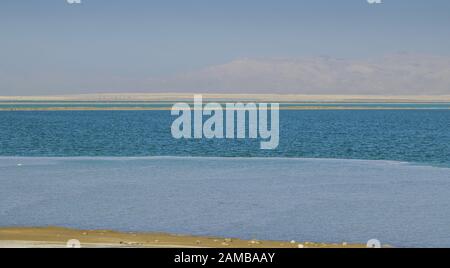 Südliches Totes Meer nahe En Bokek, Israel Stockfoto