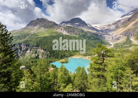 Der Palu-See bildete sich am Unterlauf des Palu-Gletschers, Alp Grum, Graubünden, Schweiz Stockfoto