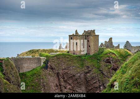 Malerische Aussicht von Dunnottar Castle in der Nähe von Stonehaven in Nordostschottland Stockfoto