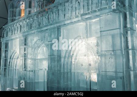 Hrebienok: Tatransky Ladovy dom (Tatra Ice Dome) 2019/2020 - Kathedrale Notre Dame. Slowakei. Europa Stockfoto
