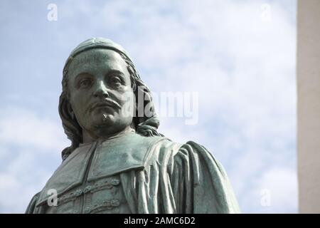 Bronzestatue von Paul Gerhardt in Luebben, Deutschland Stockfoto