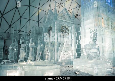 Hrebienok: Tatransky Ladovy dom (Tatra Ice Dome) 2019/2020 - Kathedrale Notre Dame. Slowakei. Europa Stockfoto