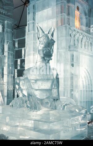 Hrebienok: Tatransky Ladovy dom (Tatra Ice Dome) 2019/2020 - Kathedrale Notre Dame. Slowakei. Europa Stockfoto