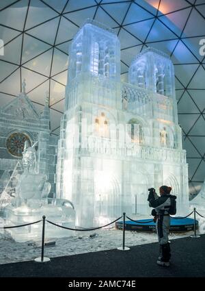Hrebienok: Tatransky Ladovy dom (Tatra Ice Dome) 2019/2020 - Kathedrale Notre Dame. Slowakei. Europa Stockfoto