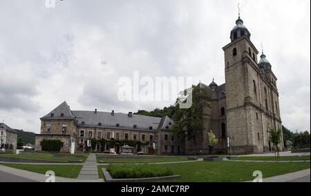 St. Peter, Paul und Quirinius Kathedale mit einemaliger Benediktiner-Abtei, Malmedy, Provinz Lüttich, Belgien Stockfoto