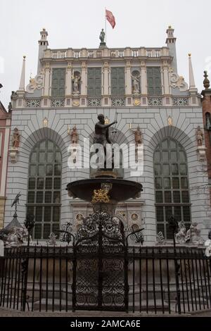 Der Neptunbrunnen Statue vor dem Artushof, lange Market Street, Danzig, Polen Stockfoto