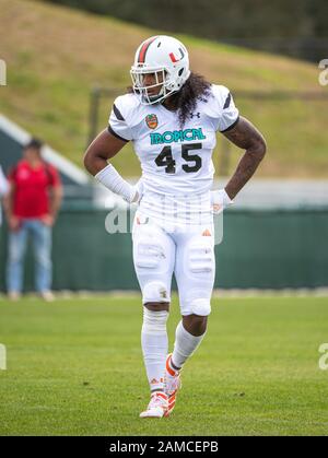 DeLand, FL, USA. Januar 2020. American Team Linebacker Romeo Finley (45) während College Football All Star Game im SPIRAL Tropical Bowl zwischen American (White) und National (Black0 im Spec Martin Stadium in DeLand, Fl. Romeo T Guzman/CSM/Alamy Live News Stockfoto