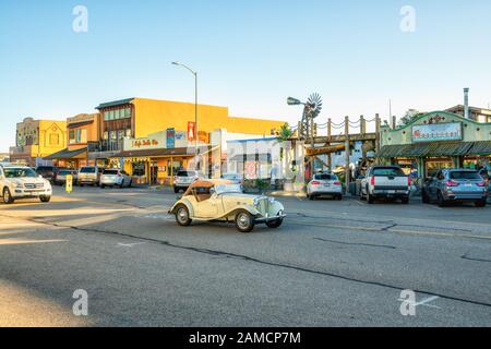 Cayucos, Kalifornien/USA - 11. Januar 2020 Cayucos ist eine bezaubernde Strandstadt im San Luis Obispo County, Kalifornien Küstenlinie. Stockfoto