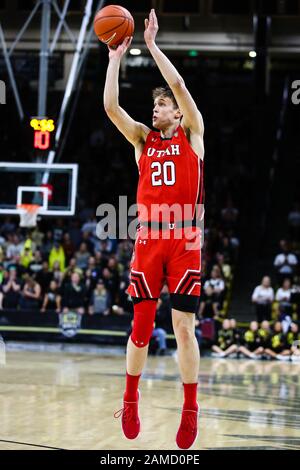 12. Januar 2020: Utah Utes Forward Mikael Jantunen (20) schießt drei im Basketballspiel der Männer zwischen Colorado und Utah im Coors Events Center in Boulder, CO. Colorado, in der ersten Hälfte auf einen 26-7-Vorsprung. Derek Regensburger/CSM. Stockfoto