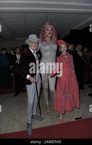 Günther Krabbenhöft, Gloria Viagra und Britt Kanja beim 120. Presseball Berlin "Liebesgruesse aus Europa" im Maritim Hotel Berlin am 11.01.2020 Stockfoto