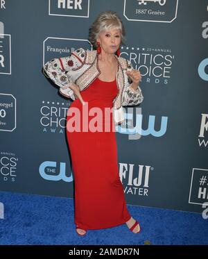 Los Angeles, USA. Januar 2020. Rita Moreno 005 nimmt am 12. Januar 2020 am Barker Hangar in Santa Monica, Kalifornien, Credit: Tsuni/USA/Alamy Live News, an den 25th Annual Critics' Choice Awards im Barker Hangar Stockfoto