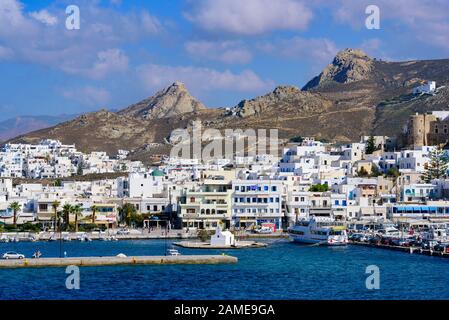 Hafen von Naxos, eine griechische Insel in der Ägäis, Griechenland Stockfoto