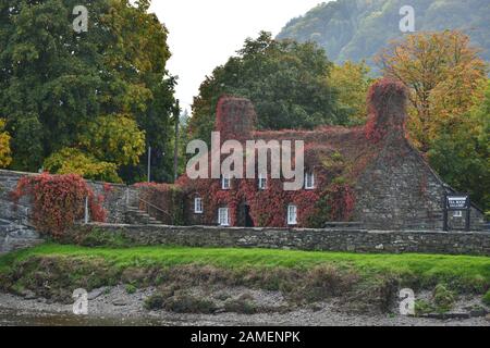 Llanrwst. Brücke und Teahouse. Nordwales. Großbritannien Stockfoto