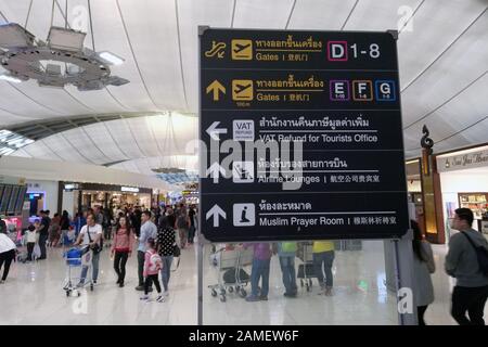 Bangkok, Thailand - 28. Dezember 2019: Suvarnabhumi Airport Interior Stockfoto