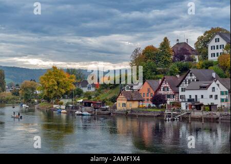 Malerische Aussicht auf Stein Am Rhein, eine kleine historische Stadt am Rhein in Schaffhausen, Schweiz Stockfoto