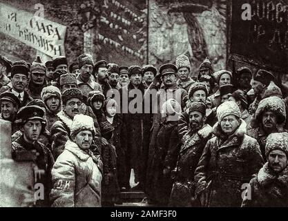 Führer des sowjetischen Staates Lenin und Trotzki bei einem Treffen am 7. November 1919 Stockfoto