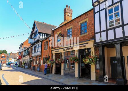 The Acorn Inn Pub, or Public House, a Wetherspoon Pub, Tamworth St., Lichfield, Staffordshire, England, Großbritannien Stockfoto