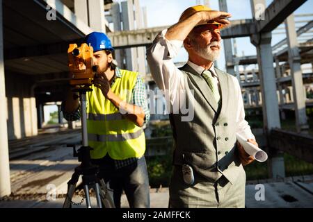 Bild von Bauingenieur Arbeiten auf der Baustelle Stockfoto