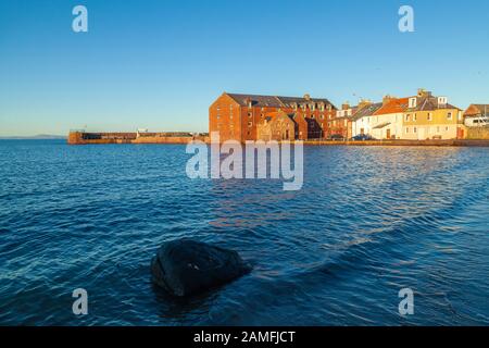 Auf der Suche über North Berwick Strand, den Hafen, die North Berwick, Schottland Stockfoto