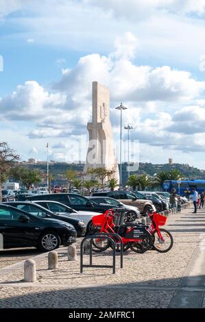 Belem, Lissabon Portugal Denkmal für die Entdeckungen (1960) Stockfoto