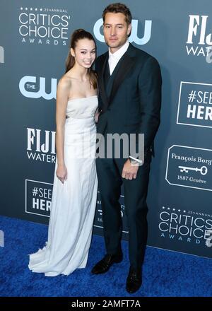 Santa MONICA, LOS ANGELES, KALIFORNIEN, USA - 12. JANUAR: Am 12. Januar treffen die beiden internationalen Preisauszeichnungen "Critics' Choice Awards" im Barker Hangar in Santa Monica, Los Angeles, Kalifornien, USA, ein. (Foto von Xavier Collin/Image Press Agency) Stockfoto