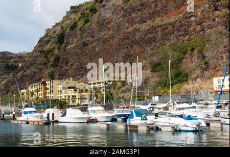 Calheta Beach und Marina, Madeira, Portugal Stockfoto