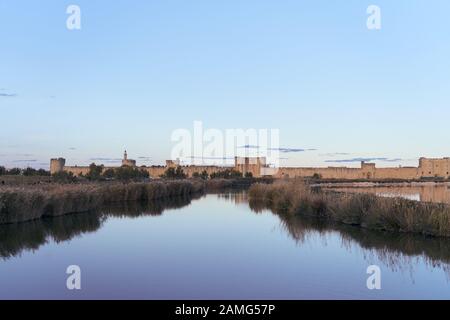 Aigues Mortes Türme Port und dann im Gefängnis der Königreich. Stockfoto