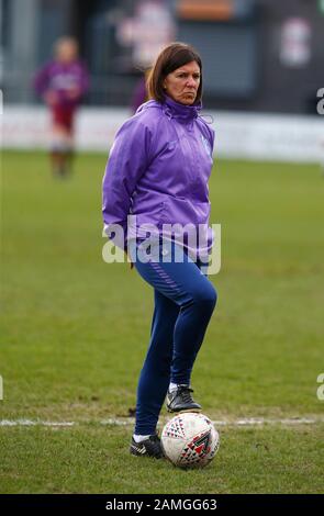 London, ENGLAND - 12. Januar: Manager Karen Hills von Tottenham Hotspur LFCdure Barclays FA Women's Super League zwischen Tottenham Hotspur und West Ham United im Hive Stadium, London, Großbritannien am 12. Januar 2020. (Foto von AFS/Espa-Images) Stockfoto