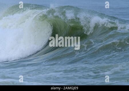 Breaking Wave, Vorupor, Nationalpark Thy, Thisted, Nordsee, Nordjütland, Dänemark Stockfoto