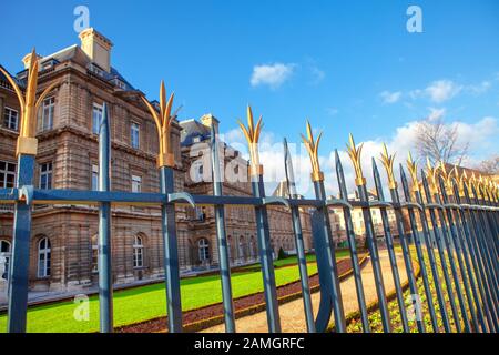 Palast im Jardin du Luxembourg von Paris Stockfoto