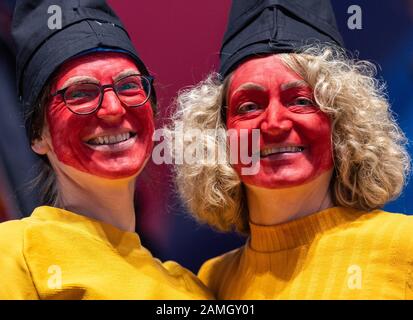 Trondheim, Norwegen. Januar 2020. Handball: Europameisterschaft, Lettland - Deutschland, Vorrunde, Gruppe C, 3. Spieltag. Fans aus Deutschland sind auf der Tribüne. Kredit: Robert Michael / dpa-Zentralbild / dpa / Alamy Live News Stockfoto