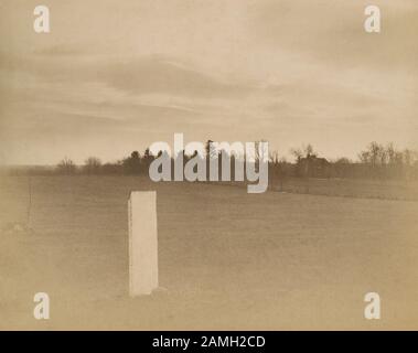 Foto: Antik c 1890, Markierung auf dem Feld, auf dem General Mercer in der Schlacht von Princeton in Princeton, New Jersey, fiel. QUELLE: ORIGINALFOTO Stockfoto