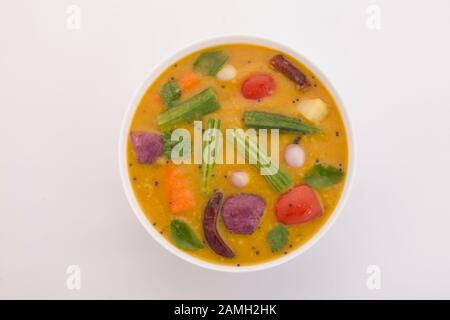 Saambar - Hauptgericht der südindianer Stockfoto