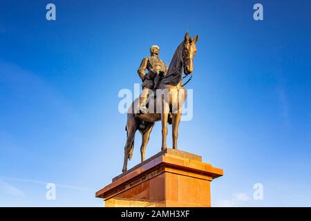 Statue auf dem Hügel vor der Buda-Burg, Budapest, Ungarn. Stockfoto