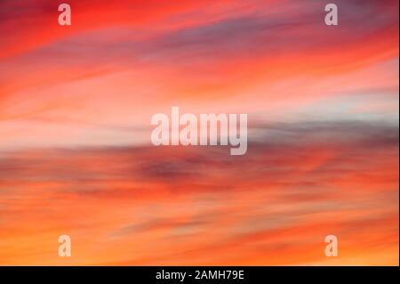 Klimaanlage, Sky, Westen, Osten, Sonne, Atmosphäre, Schönheit, Natur, Licht, Effekte, Hintergrund, Abstracts und Hintergründe, natürliche abstrakt, Farbe Symphonie, Stockfoto