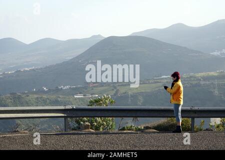 Blick vom Pico de Bandama in der Caldera de Bandama, Las Palmas de Gran Canaria, Kanarische Inseln, Spanien Stockfoto