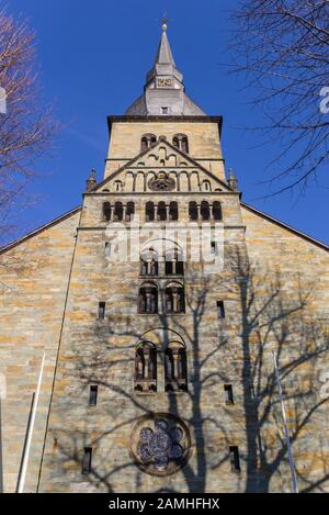 Turm der St. Walburga Kirche in Werl, Deutschland Stockfoto